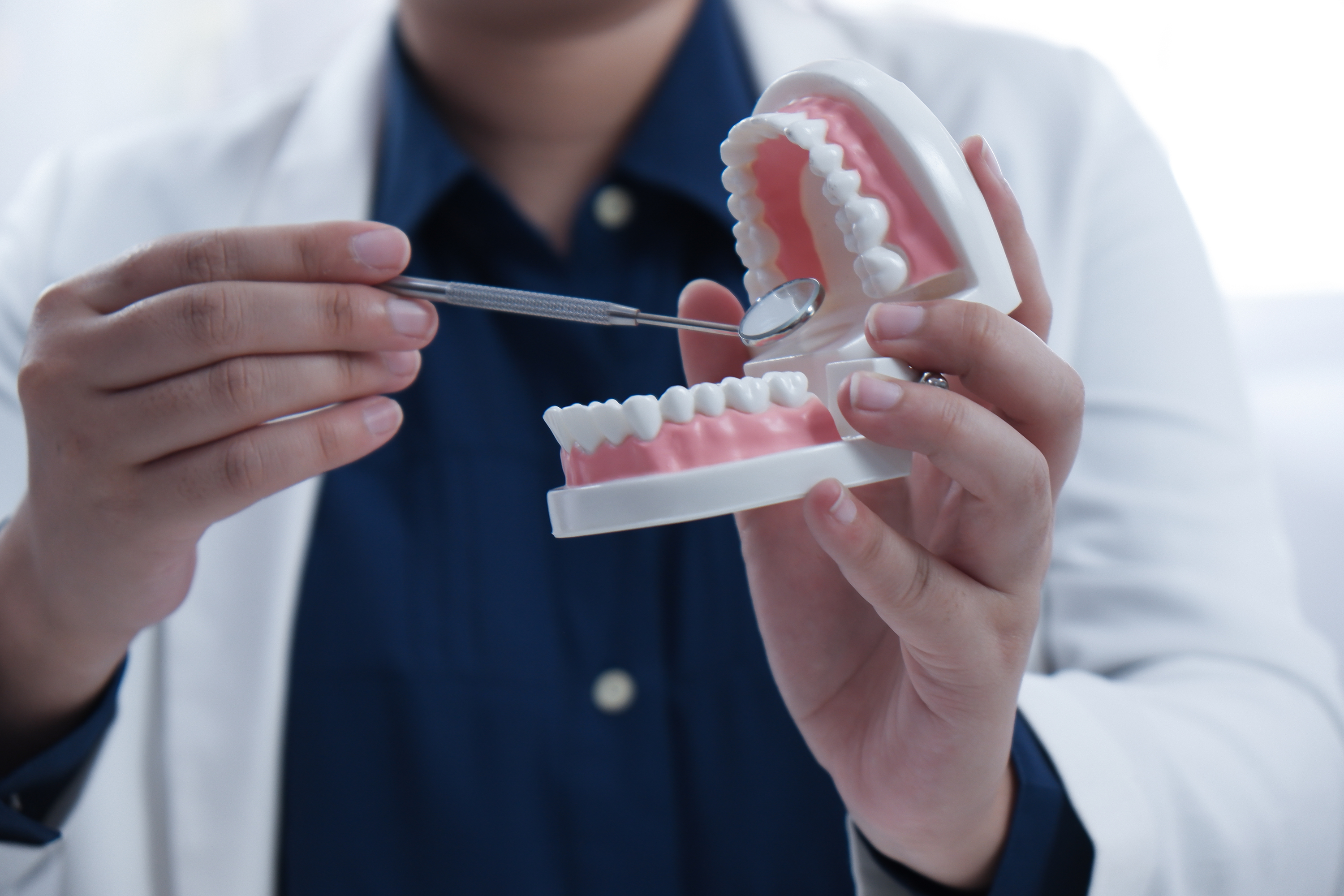  השתלות שיניים ביום אחד – רק אצל ד"ר פיש
